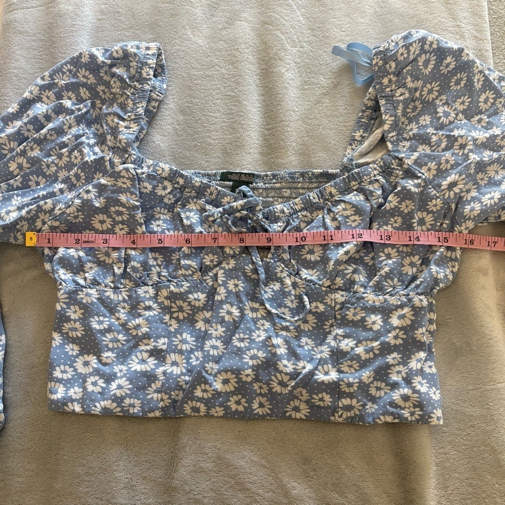Wild Fable Women’s Blue Floral Long Sleeve Cropped Blouse - Picture 7 of 11